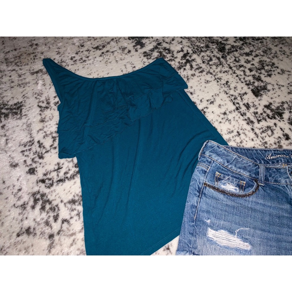 One shoulder tank